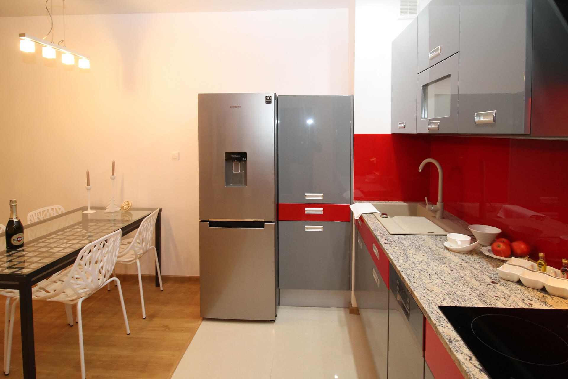 kitchen-2094738_1920 1